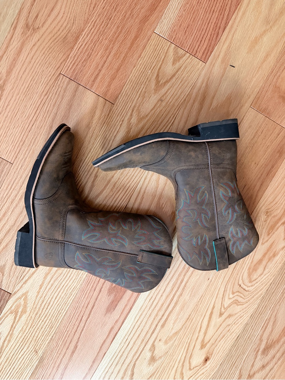 Ariat Brown Women's Western Ankle Boots - Stylish Embroidered Design